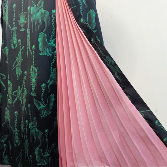 Double pleated midi skirt - Picture 7 of 12